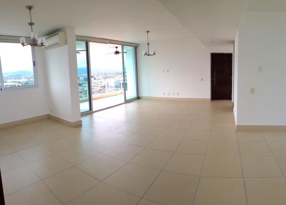 Breeze, Costa del Este