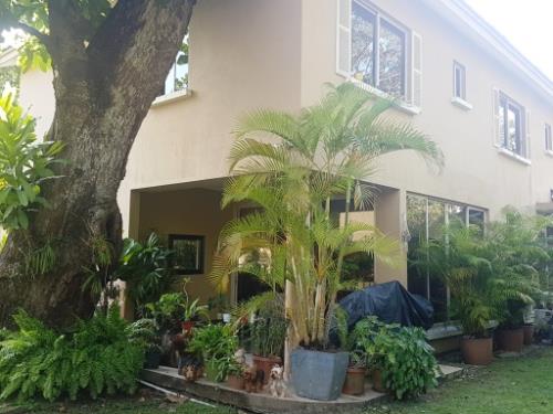 Embassy Gardens, casa