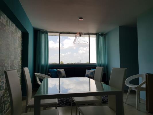 Mystic Blue, Juan Diaz