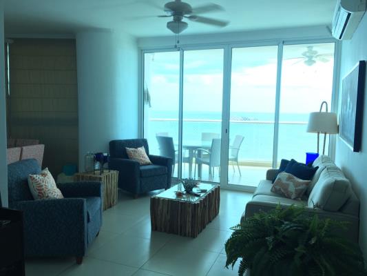 Santa Clara Residences, Antón