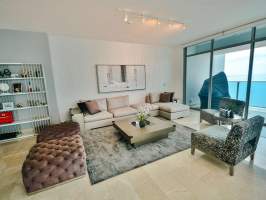 Grand Tower Punta Pacifica, Panamá