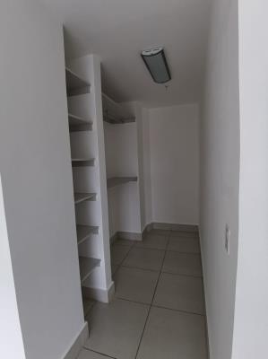 CASTELLAMMARE, Área Metropolitana