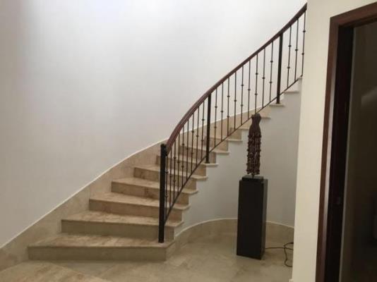 Santa Maria Golf, Santa Maria