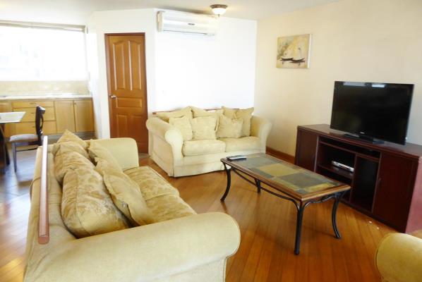 La Gaviota , Avenida Balboa