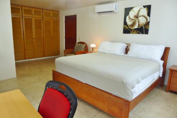 La Gaviota , Avenida Balboa