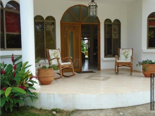 , Casa en alquiler en Boca Chica | P2011079