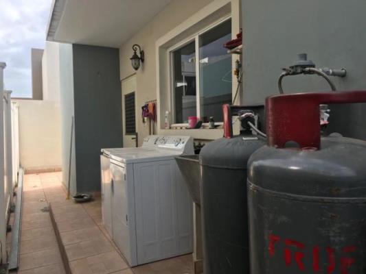 Alpes, Rufina Alfaro