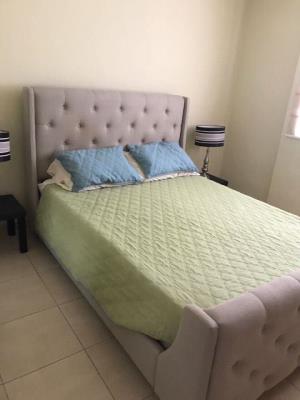 Pacific Blue, Área Metropolitana