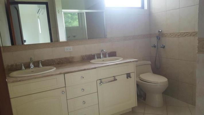 , Casa en alquiler en Ancón | P2025366