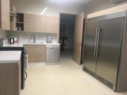 , Casa en alquiler en Santa Maria | P2026759