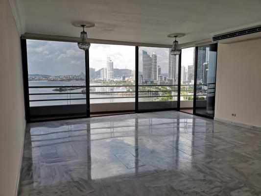 Los Delfines, Apartamento en alquiler en Avenida Balboa | Los Delfines -  P2038246
