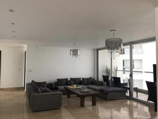 Q Tower , Área Metropolitana