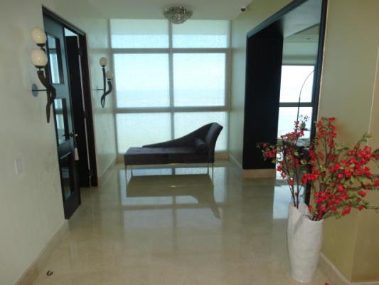 Ten Tower, apartamento