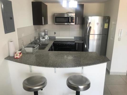 PH MIDRISE WOODLANDS, apartamento