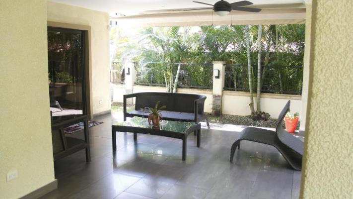 Embassy Club, Panamá