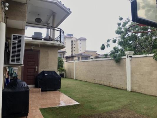 , Amelia Denis De Icaza