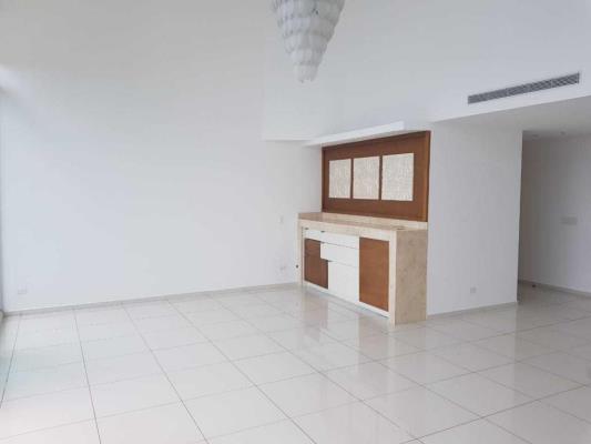 Altamar del Este, Costa del Este