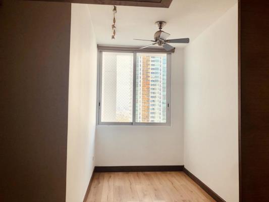 Bayside Condominium, apartamento