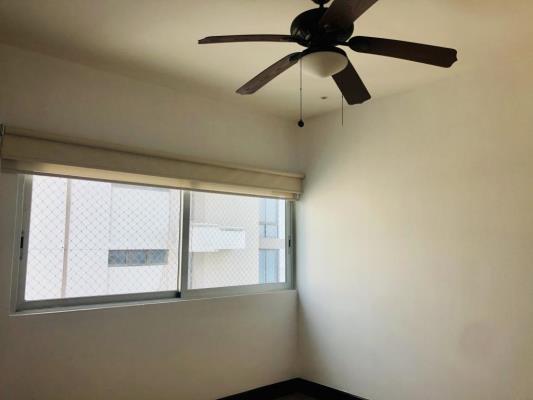 Bayside Condominium, apartamento