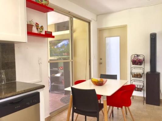 Embassy Gardens, casa