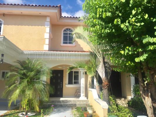 Palmeras del Este , Área Metropolitana