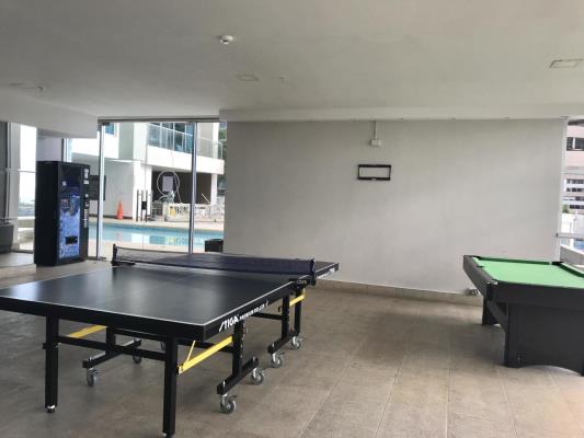 Q Tower , Área Metropolitana