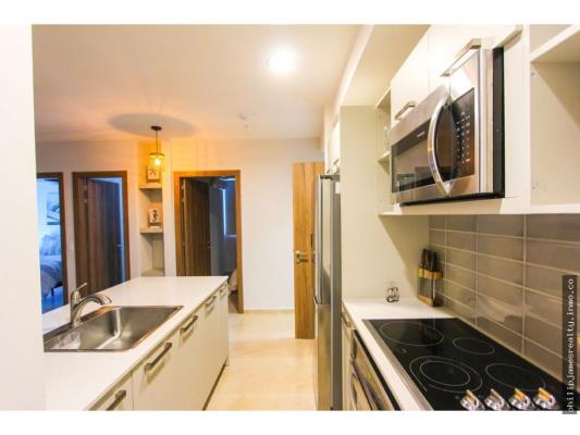 Royal Palms, Nueva Gorgona