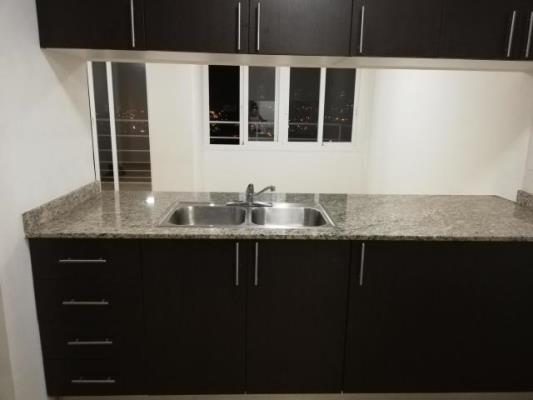 Cosmopolitan Towers, Pueblo Nuevo