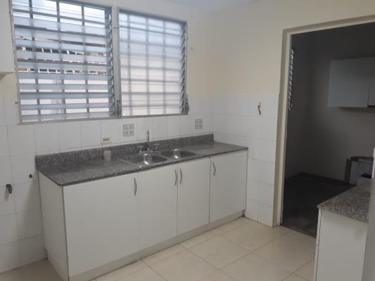 Brisas del Golf Panamá, Rufina Alfaro