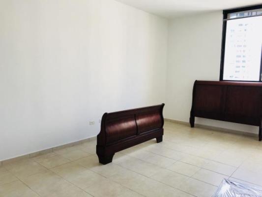 Golden Palace, Área Metropolitana