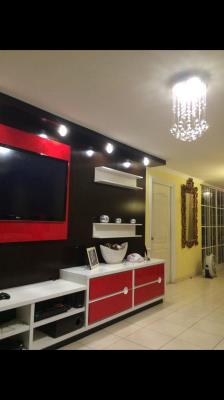 Costa Pacifica, Área Metropolitana