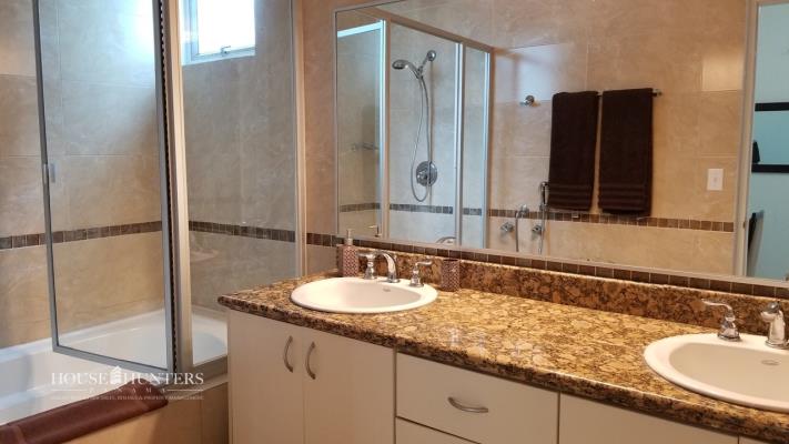 Marina Park, Bella Vista