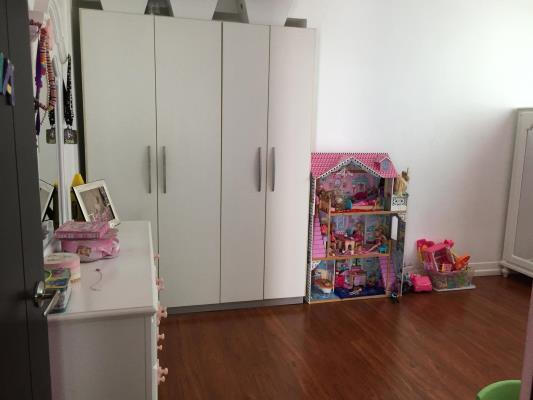 The Regent, Área Metropolitana