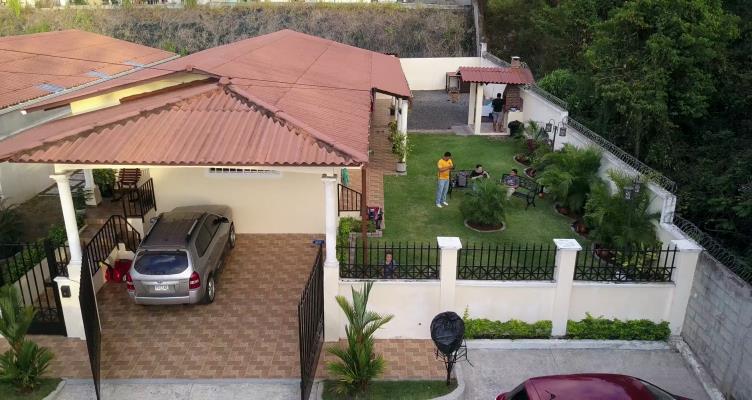 Residencial Las Verdes, casa