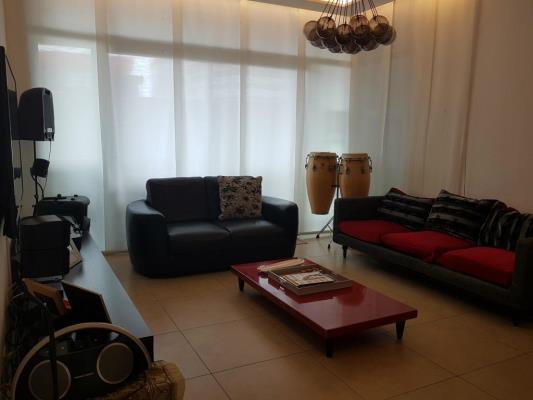 , Amelia Denis De Icaza