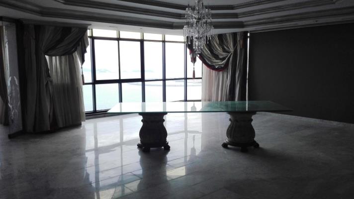 Plaza Miramar, apartamento