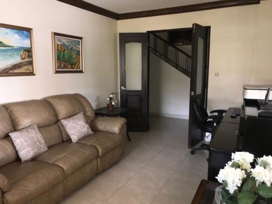 Alta Vista Brisas del golf, Casa en venta en Rufina Alfaro | Alta Vista Brisas del golf -  P2266971