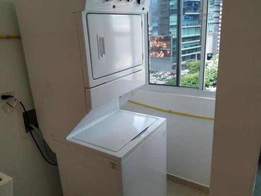 Pacific Blue, Punta Paitilla