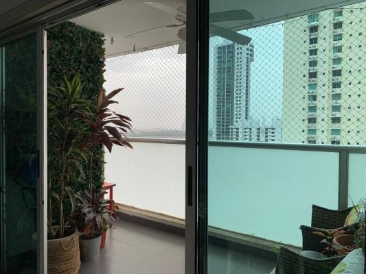 Moon Tower, Área Metropolitana