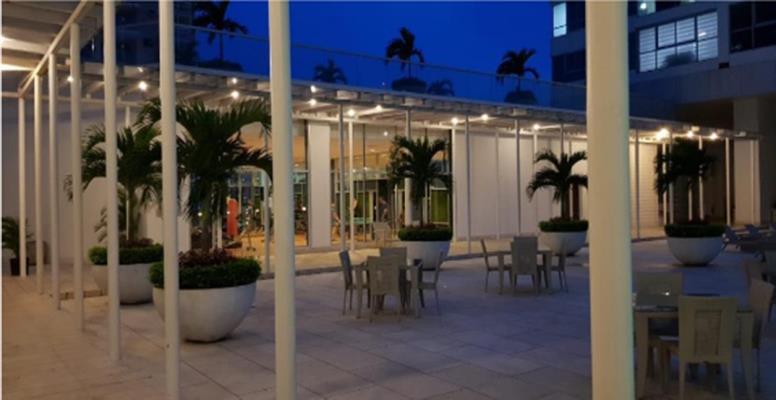 Top Towers, apartamento