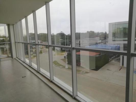 , Terreno en alquiler en Parque Lefevre | P2305422