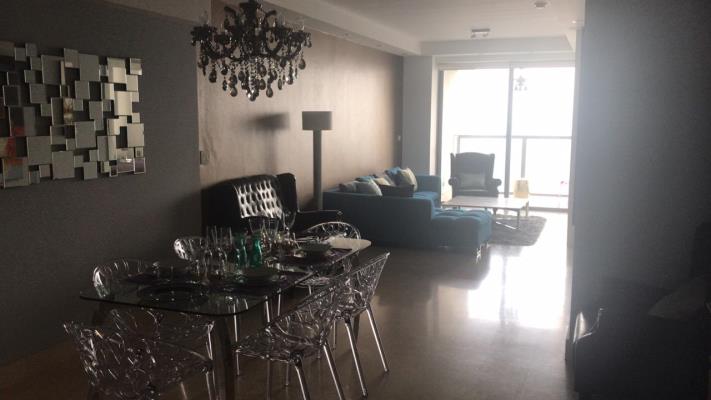 Yoo Panama, Avenida Balboa