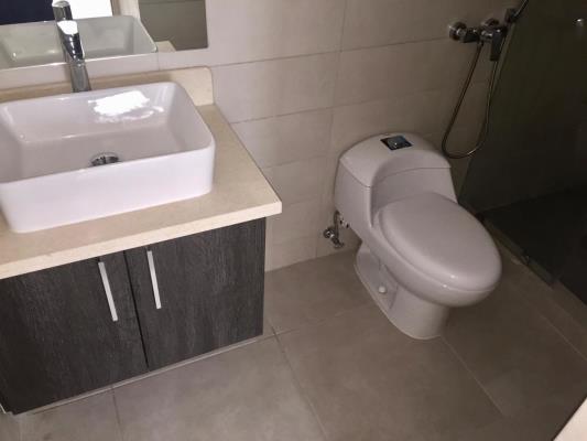 Sky Point Towers, Área Metropolitana