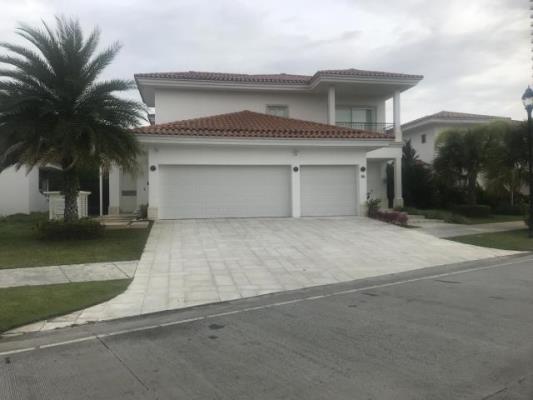 Santa Maria Golf, Área Metropolitana