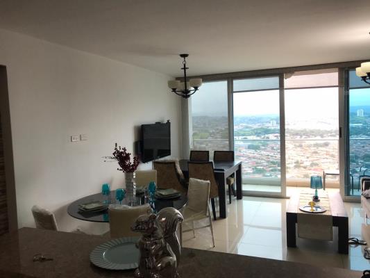 Top Towers, apartamento