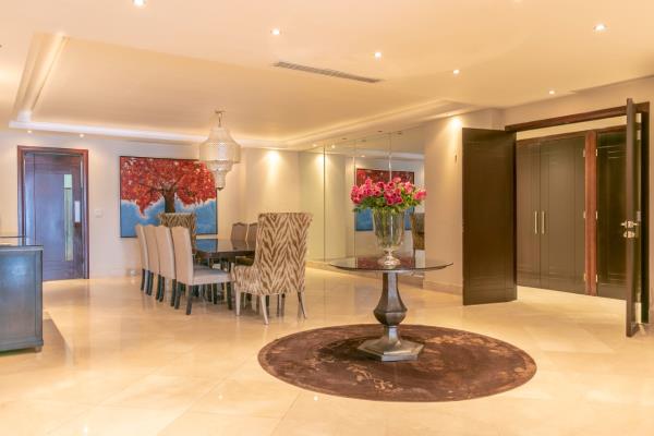 Miradores de la Bahia, Área Metropolitana