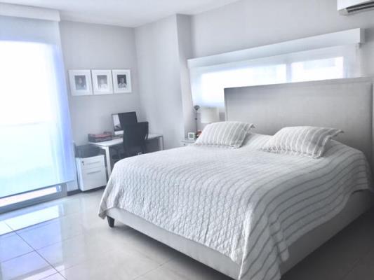 Bayside Condominium, apartamento