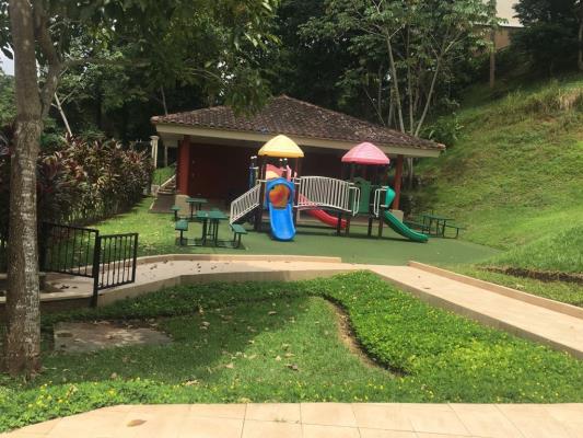 Embassy Club Courtyard, apartamento