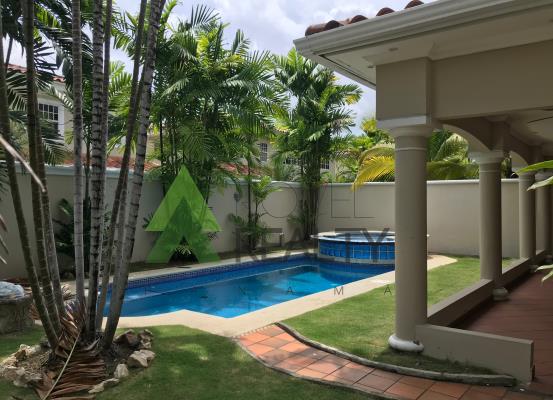 Costa Azul, Costa del Este