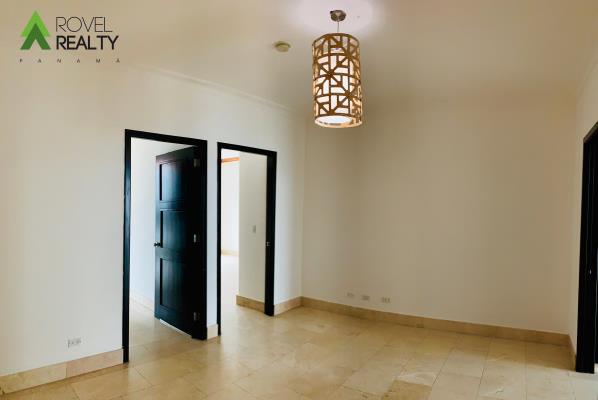 Pacific Point Torre 300, Punta Pacifica